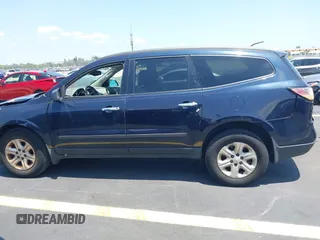2016 Chevrolet Traverse LS z VIN 1GNKRFEDXGJ213319, wystawiony jako IAAI lot #42278916 z przebiegiem 170 028 mil mil oraz . Historia ofert i sprzedaży dostępna na DreamBid. Obrazek 14.