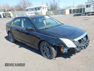 2010 Mercury Milan Hybrid z VIN 3MEDM0L38AR622485, wystawiony jako IAAI lot #41760158 z przebiegiem 147 756 mil mil oraz . Historia ofert i sprzedaży dostępna na DreamBid. Obrazek 1.