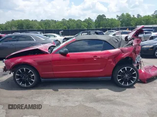2007 Ford Mustang Deluxe with VIN 1ZVFT84N375262112, listed as a IAAI auction lot 42298758 with 146,489 mi miles and . Bid and sale history available at DreamBid. Image 14.