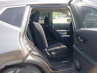 2019 Nissan Rogue SV with VIN JN8AT2MVXKW379512, listed as a IAAI auction lot 39550823 with 72,227 mi miles. Bid and sale history available at carsss.com. Image 8.