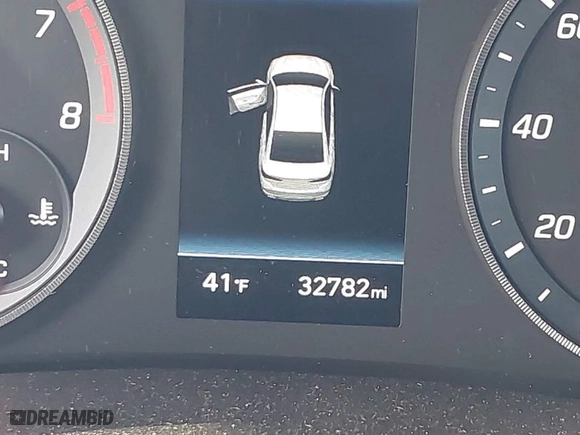 2019 Hyundai Sonata Sport with VIN 5NPE34AF3KH820828, listed as a IAAI auction lot 41015372 with 32,782 mi miles. Bid and sale history available at carsss.com. Image 15.