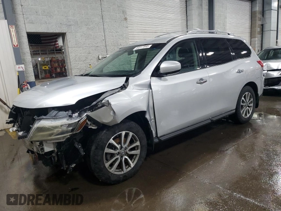 2013 Nissan Pathfinder SV with VIN 5N1AR2MM0DC660235, listed as a Copart auction lot 44517695 with 136,516 mi miles and Salvage Title. Bid and sale history available at carsss.com. Image 1.