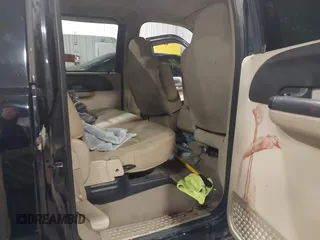 2006 Ford F-250 XL z VIN 1FTSW21P96ED33324, wystawiony jako IAAI lot #41943179 z przebiegiem Nie podano mil oraz . Historia ofert i sprzedaży dostępna na DreamBid. Obrazek 8.