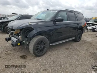 2022 Ford Expedition XLT z VIN 1FMJU1HT1NEA48772, wystawiony jako Copart lot #54352355 z przebiegiem 33 585 mil mil oraz Szkoda całkowita • Salvage title. Historia ofert i sprzedaży dostępna na DreamBid. Obrazek 1.
