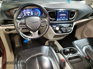 2018 Chrysler Pacifica Touring L z VIN 2C4RC1BG8JR269868, wystawiony jako Copart lot #56832475 z przebiegiem 130 476 mil mil oraz Szkody całkowita. Historia ofert i sprzedaży dostępna na DreamBid. Obrazek 8.