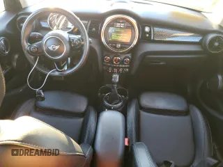 2017 MINI Hardtop 4 Door Cooper S z VIN WMWXU3C37H2F48913, wystawiony jako Copart lot #80697114 z przebiegiem 48 397 mil mil oraz Szkody całkowita. Historia ofert i sprzedaży dostępna na DreamBid. Obrazek 8.
