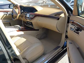 2012 Mercedes-Benz S-Class S 550 with VIN WDDNG7DBXCA425719, listed as a IAAI auction lot 41626830 with 71,227 mi miles. Bid and sale history available at carsss.com. Image 5.