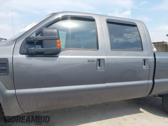 2008 Ford Super Duty F-250 SRW XL with VIN 1FTSW21R18ED60117, listed as a IAAI auction lot 42072677 with 334,421 mi miles. Bid and sale history available at carsss.com. Image 14.