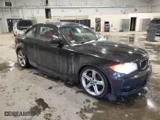 2008 BMW 1 Series 135i with VIN WBAUC73588VF24553, listed as a Copart auction lot 45146055 with 89,901 mi miles and Salvage Title. Bid and sale history available at carsss.com. Image 4.