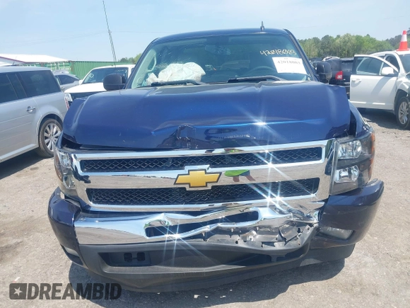 2011 Chevrolet Silverado 1500 LT with VIN 1GCRCSE08BZ413513, listed as a IAAI auction lot 42018003 with 83,436 mi miles and . Bid and sale history available at DreamBid. Image 12.