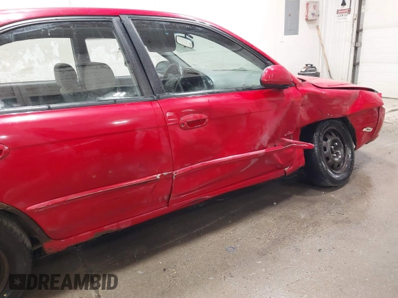 2003 Kia Spectra GS z VIN KNAFB161035115874, wystawiony jako IAAI lot #42179809 z przebiegiem 127 594 mil mil oraz . Historia ofert i sprzedaży dostępna na DreamBid. Obrazek 6.