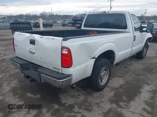 2012 Ford F-250 XL z VIN 1FTBF2A67CEB04806, wystawiony jako IAAI lot #41853164 z przebiegiem 120 875 mil mil oraz . Historia ofert i sprzedaży dostępna na DreamBid. Obrazek 4.