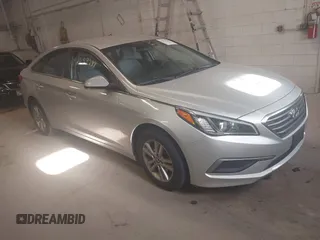 2017 Hyundai Sonata 2.4L with VIN 5NPE24AF8HH447863, listed as a IAAI auction lot 42039288 with 183,044 mi miles and . Bid and sale history available at carsss.com. Image 1.