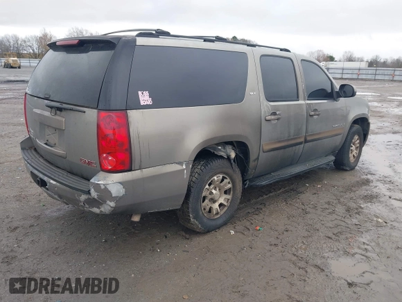2007 GMC Yukon XL SLT with VIN 1GKFK16327J266852, listed as a IAAI auction lot 41198942 with 243,905 mi miles. Bid and sale history available at carsss.com. Image 4.