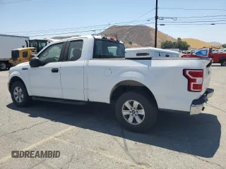 2018 Ford F-150 XL z VIN 1FTEX1C52JKE31993, wystawiony jako Copart lot #54867525 z przebiegiem 121 290 mil mil oraz Szkoda całkowita • Salvage title. Historia ofert i sprzedaży dostępna na DreamBid. Obrazek 2.