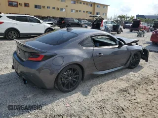 2023 Toyota 86 Premium z VIN JF1ZNBF13P8761742, wystawiony jako Copart lot #53172565 z przebiegiem 11 674 mil mil oraz Szkoda całkowita • Salvage title. Historia ofert i sprzedaży dostępna na DreamBid. Obrazek 3.