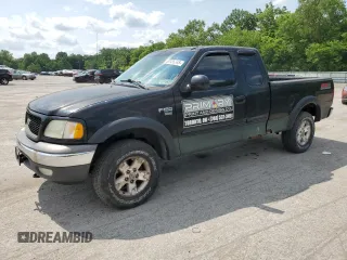 2002 Ford F-150 XL z VIN 2FTRX18L72CA99399, wystawiony jako Copart lot #60335245 z przebiegiem 138 267 mil mil oraz Czysty tytuł • Clean title. Historia ofert i sprzedaży dostępna na DreamBid. Obrazek 1.