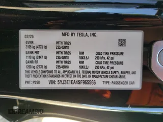 2025 Tesla Model 3 Long Range with VIN 5YJ3E1EA4SF965566, listed as a Copart auction lot 56820165 with 1,041 mi miles and Salvage title. Bid and sale history available at DreamBid. Image 12.
