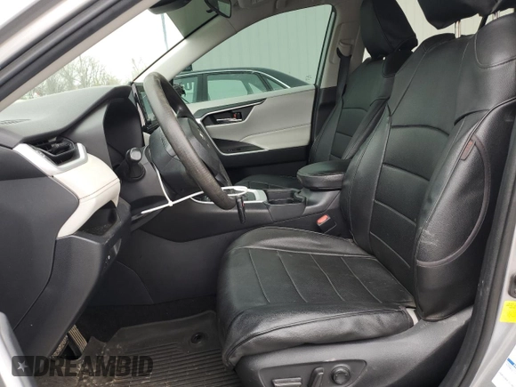 2020 Toyota RAV4 XLE with VIN 2T3P1RFV6LC083003, listed as a Copart auction lot 51905775 with 100,298 mi miles and Salvage Title. Bid and sale history available at DreamBid. Image 7.