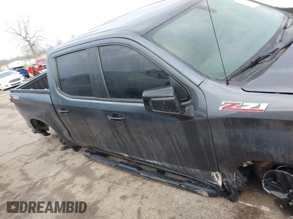 2021 Chevrolet Silverado 1500 LT Trail Boss with VIN 1GCPYFED3MZ310697, listed as a IAAI auction lot 41665486 with 50,335 mi miles and . Bid and sale history available at DreamBid. Image 13.