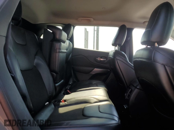2019 Jeep Cherokee Latitude Plus с VIN 1C4PJLLB6KD381875, выставлен на аукционе Copart как лот 59106405 с пробегом 108 908 миль миль и Списание • Salvage title. История ставок и продаж доступна на DreamBid. Изображение 11.