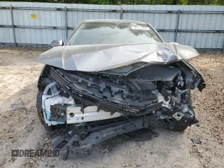 2025 Toyota Camry LE z VIN 4T1DAACK4SU588882, wystawiony jako Copart lot #52717395 z przebiegiem Nie podano mil oraz Szkoda całkowita • Salvage title. Historia ofert i sprzedaży dostępna na DreamBid. Obrazek 5.
