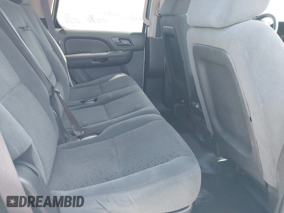 2009 Chevrolet Tahoe Police with VIN 1GNEC03099R267694, listed as a IAAI auction lot 41625587 with 141,918 mi miles and . Bid and sale history available at DreamBid. Image 8.