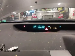 2007 Toyota Prius with VIN JTDKB20U673291386, listed as a IAAI auction lot 41060996 with 103,500 mi miles. Bid and sale history available at carsss.com. Image 7.