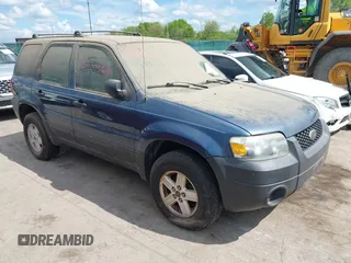2005 Ford Escape XLS Value с VIN 1FMYU02Z95KB06733, выставлен на аукционе IAAI как лот 42207569 с пробегом 135 083 миль миль и . История ставок и продаж доступна на DreamBid. Изображение 1.