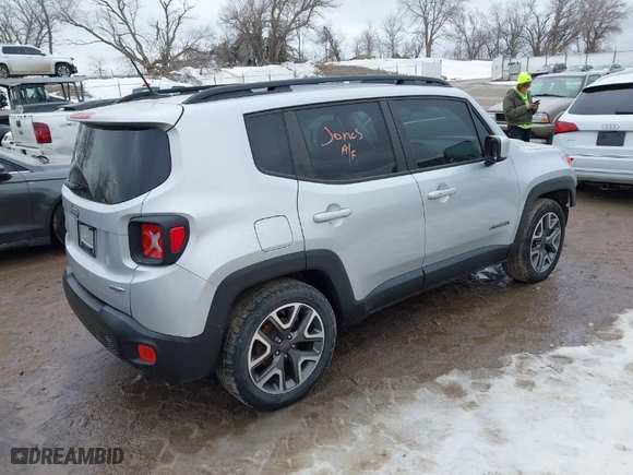 2016 Jeep Renegade Latitude with VIN ZACCJABT6GPE12404, listed as a IAAI auction lot 41688658 with 94,306 mi miles. Bid and sale history available at carsss.com. Image 4.