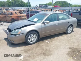 2006 Nissan Altima 2.5 S with VIN 1N4AL11D56N363088, listed as a IAAI auction lot 39769492 with 139,652 mi miles. Bid and sale history available at carsss.com. Image 2.