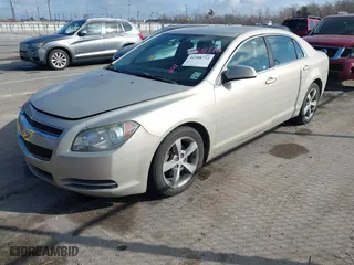 2011 Chevrolet Malibu LT w/1LT with VIN 1G1ZC5E17BF101493, listed as a IAAI auction lot 41508772 with 220,645 mi miles. Bid and sale history available at carsss.com. Image 2.