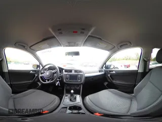 2021 Volkswagen Tiguan S с VIN 3VV1B7AX3MM150773, выставлен на аукционе IAAI как лот 42071532 с пробегом 45 284 миль миль и . История ставок и продаж доступна на DreamBid. Изображение 22.