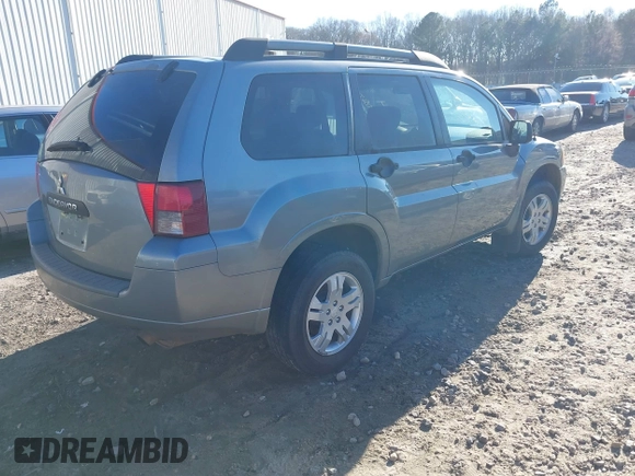 2008 Mitsubishi Endeavor LS with VIN 4A4MN21S98E025632, listed as a IAAI auction lot 41715672 with 213,217 mi miles. Bid and sale history available at carsss.com. Image 4.