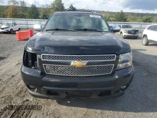 2013 Chevrolet Avalanche LTZ with VIN 3GNTKGE77DG317983, listed as a Copart auction lot 73605784 with 181,877 mi miles and Salvage Title. Bid and sale history available at carsss.com. Image 5.