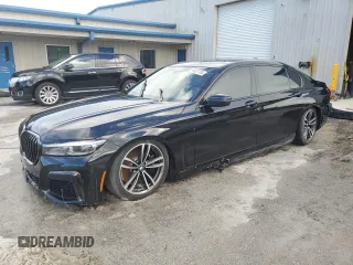 2022 BMW 7 Series 750i xDrive with VIN WBA7U2C01NCK83702, listed as a Copart auction lot 74327704 with 0 mi miles and Salvage Title. Bid and sale history available at carsss.com. Image 1.