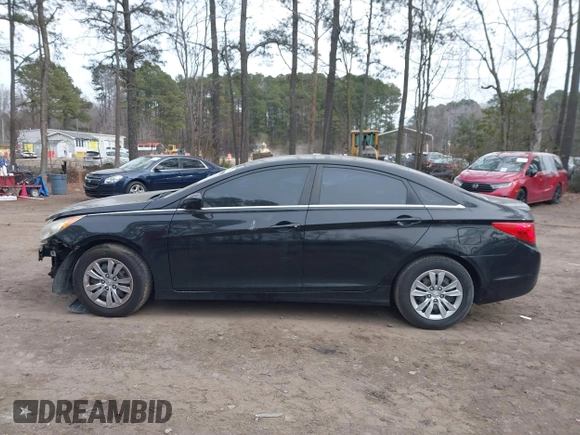 2012 Hyundai Sonata GLS with VIN 5NPEB4ACXCH340280, listed as a IAAI auction lot 41375927 with Not Provided miles. Bid and sale history available at carsss.com. Image 15.