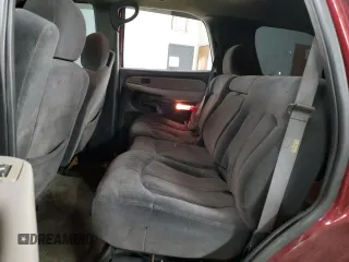 2002 Chevrolet Tahoe LS with VIN 1GNEC13T02R228644, listed as a Copart auction lot 55672545 with 245,005 mi miles and Non repairable. Bid and sale history available at DreamBid. Image 12.