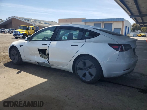 2021 Tesla Model 3 Standard Range Plus z VIN 5YJ3E1EA7MF078241, wystawiony jako Copart lot #57100525 z przebiegiem 56 700 mil mil oraz Szkoda całkowita • Salvage title. Historia ofert i sprzedaży dostępna na DreamBid. Obrazek 2.