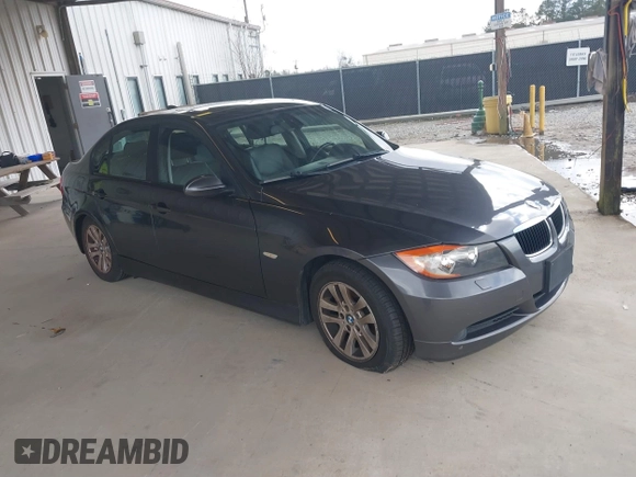 2007 BMW 3 Series 328xi with VIN WBAVC93577KX61922, listed as a IAAI auction lot 41740964 with 1 mi miles. Bid and sale history available at carsss.com. Image 1.