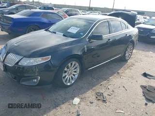 2009 Lincoln MKS z VIN 1LNHM94R89G608059, wystawiony jako IAAI lot #42252303 z przebiegiem 222 065 mil mil oraz . Historia ofert i sprzedaży dostępna na DreamBid. Obrazek 16.