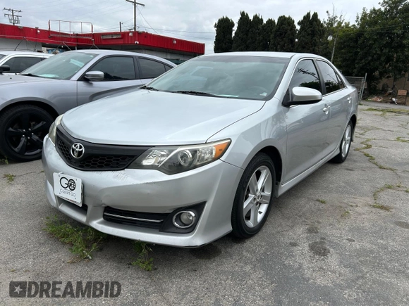 2013 Toyota Camry L with VIN 4T1BF1FK5DU678064, listed as a Copart auction lot 53695395 with 162,180 mi miles and Clean Title. Bid and sale history available at carsss.com. Image 2.