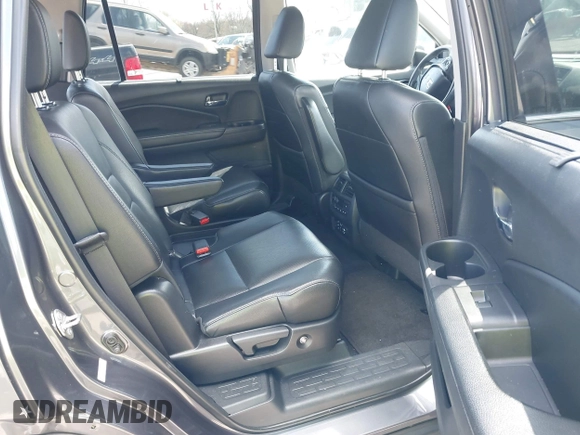 2016 Honda Pilot Elite with VIN 5FNYF6H06GB058392, listed as a IAAI auction lot 41983804 with 103,304 mi miles. Bid and sale history available at carsss.com. Image 8.