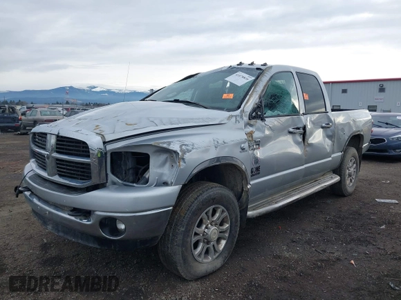 2007 Dodge Ram 2500 SLT with VIN 1D7KS28C47J539700, listed as a IAAI auction lot 41078816 with 185,133 mi miles. Bid and sale history available at carsss.com. Image 2.