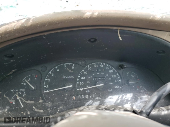 2000 Mercury Mountaineer с VIN 4M2ZU86P2YUJ02414, выставлен на аукционе Copart как лот 52755345 с пробегом 222 672 миль миль и Списание • Salvage title. История ставок и продаж доступна на DreamBid. Изображение 9.