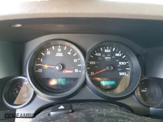 2007 Chevrolet Silverado 1500 LT w/1LT with VIN 2GCEC13CX71704763, listed as a Copart auction lot 46189575 with 111,571 mi miles and Salvage Title. Bid and sale history available at carsss.com. Image 9.