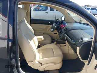 2008 Volkswagen New Beetle Coupe S with VIN 3VWRW31C28M504281, listed as a IAAI auction lot 41684188 with 95,235 mi miles. Bid and sale history available at carsss.com. Image 5.