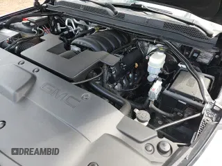 2017 GMC Yukon XL Denali z VIN 1GKS2HKJ4HR253311, wystawiony jako Copart lot #69000775 z przebiegiem 132 160 mil mil oraz Szkoda całkowita • Salvage title. Historia ofert i sprzedaży dostępna na DreamBid. Obrazek 13.
