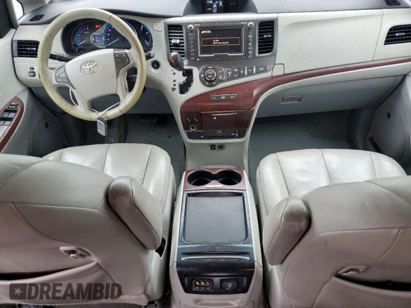 2011 Toyota Sienna XLE AAS с VIN 5TDYK3DC3BS049356, выставлен на аукционе Copart как лот 47971545 с пробегом 229 703 миль миль и Чистый • Clean title. История ставок и продаж доступна на DreamBid. Изображение 8.