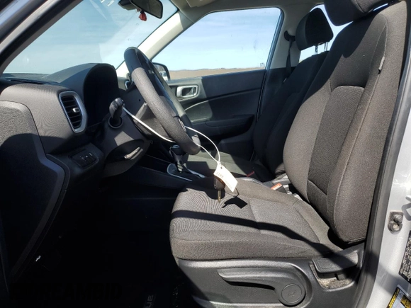 2022 Hyundai Venue SE with VIN KMHRB8A39NU151651, listed as a Copart auction lot 49376545 with 11,152 mi miles and Salvage Title. Bid and sale history available at DreamBid. Image 7.